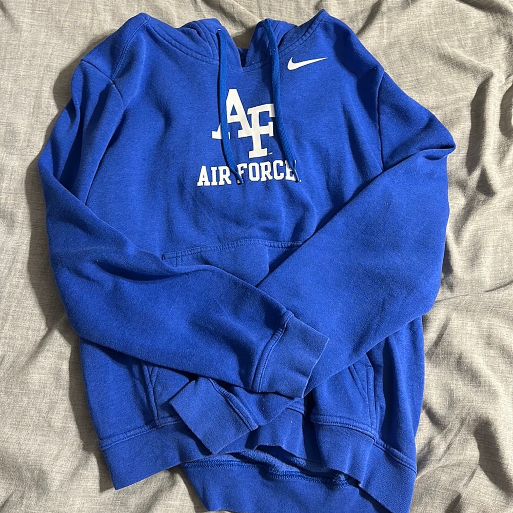 Blue Nike college sweatshirt